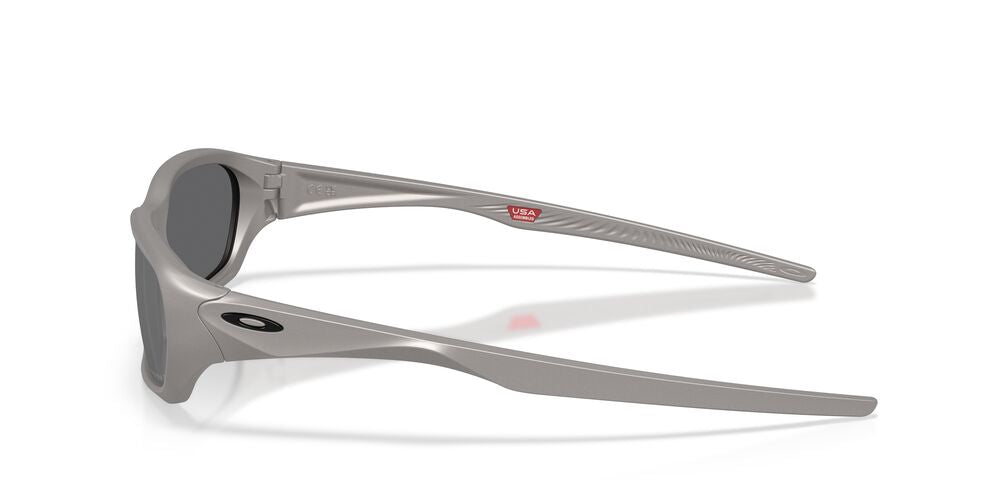 Anteojos De Sol Oakley 0OO9530 Terraforma Titanium Prizm Black Polarized